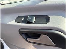 Vehicle Thumb #49