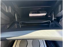 Vehicle Thumb #47