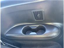 Vehicle Thumb #59