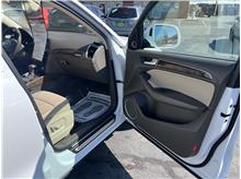Vehicle Thumb #23