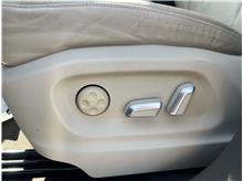 Vehicle Thumb #53