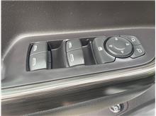Vehicle Thumb #23