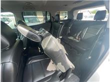 Vehicle Thumb #53
