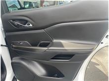 Vehicle Thumb #57