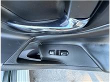 Vehicle Thumb #46