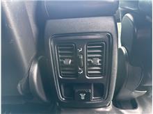 Vehicle Thumb #59