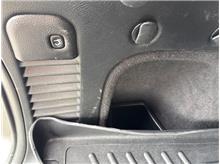 Vehicle Thumb #72
