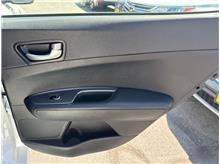 Vehicle Thumb #50