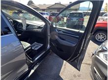 Vehicle Thumb #32