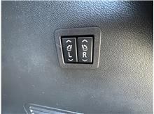Vehicle Thumb #52