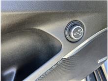 Vehicle Thumb #72
