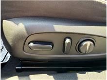Vehicle Thumb #27