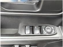 Vehicle Thumb #25