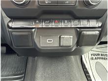 Vehicle Thumb #34