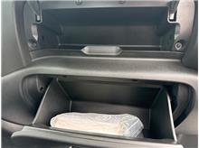 Vehicle Thumb #52