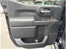 Vehicle Thumb #57