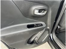 Vehicle Thumb #50