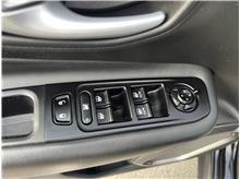 Vehicle Thumb #56