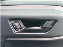 Vehicle Thumb #53