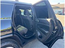 Vehicle Thumb #14
