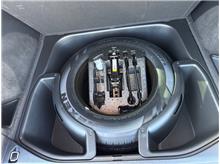 Vehicle Thumb #18