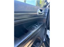 Vehicle Thumb #28