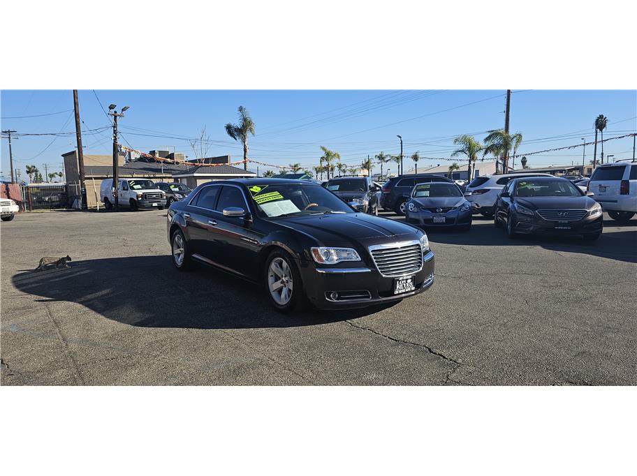 2013 Chrysler 300 from Los Reyes Auto Sales and Repairs