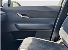 Vehicle Thumb #15