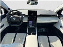 Vehicle Thumb #13