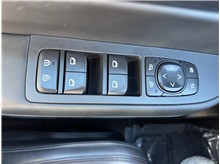 Vehicle Thumb #16