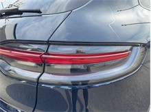 Vehicle Thumb #25