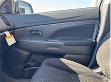 Vehicle Thumb #16