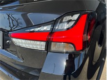 Vehicle Thumb #24