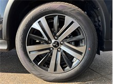 Vehicle Thumb #25