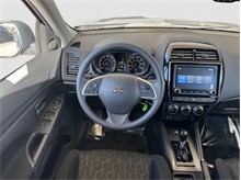 Vehicle Thumb #15