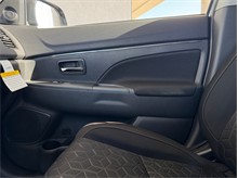 Vehicle Thumb #17