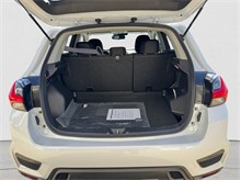Vehicle Thumb #12