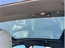 Vehicle Thumb #17