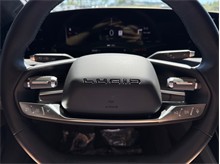 Vehicle Thumb #23