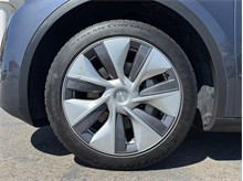 Vehicle Thumb #26