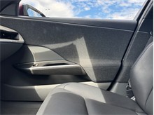 Vehicle Thumb #17