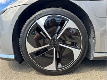 Vehicle Thumb #25