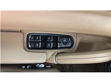Vehicle Thumb #22