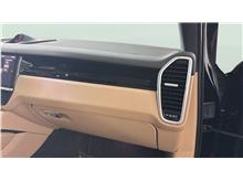 Vehicle Thumb #23