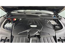 Vehicle Thumb #46