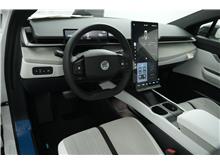 Vehicle Thumb #14