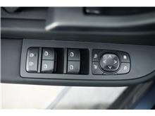 Vehicle Thumb #17