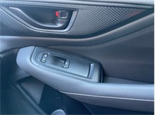 Vehicle Thumb #17