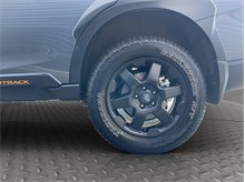 Vehicle Thumb #23
