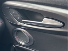 Vehicle Thumb #17